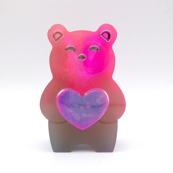 Bear with Heart - Picture 6 of 8